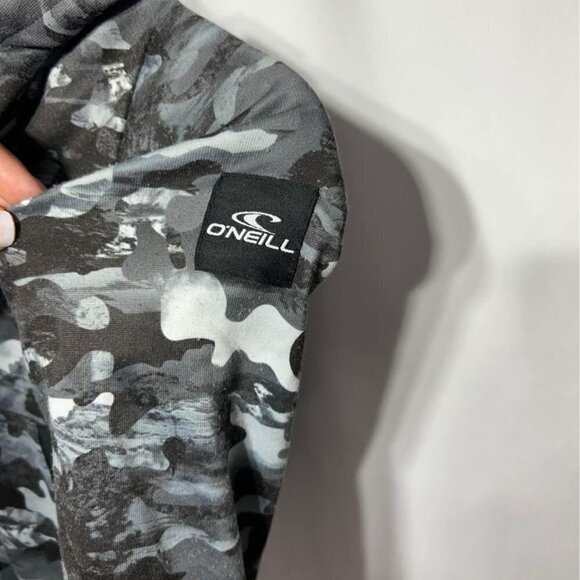 O’Neill boys one piece pajama onsie. Size XS. (6/7). Excellent condition. - Picture 10 of 11